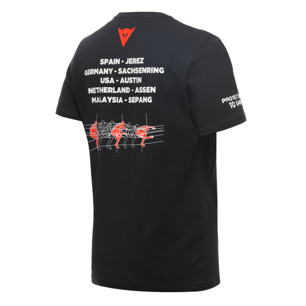 DAINESE Racing T-Shirt Nera con logo sul petto e nomi circuito sulla schiena