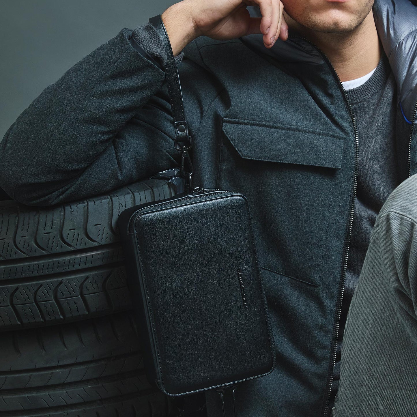 Momodesign pouch business Work nappa grande in nappa PU nera