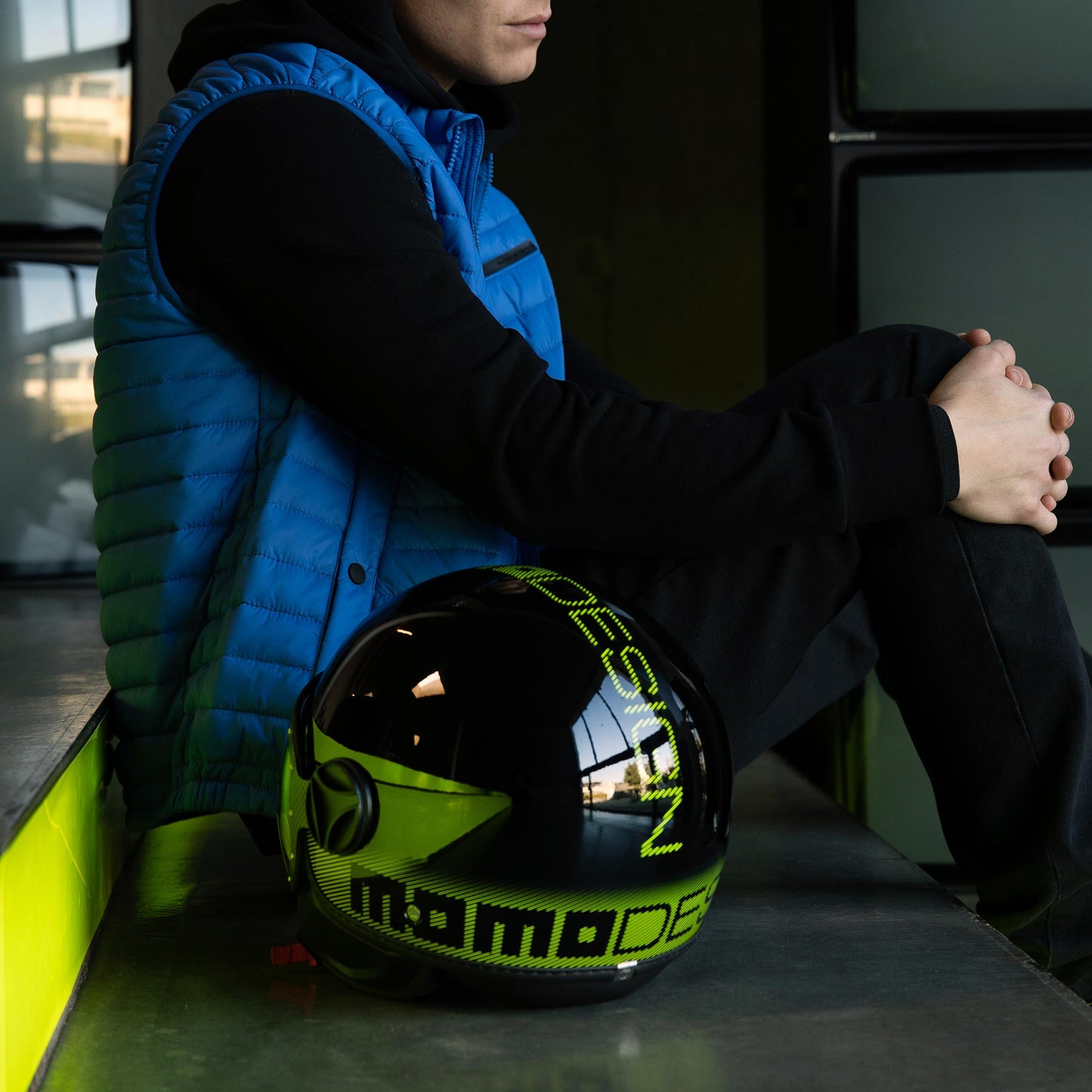 Casco moto jet FGTR CLASSIC Stripes E2206 Nero lucido / giallo fluo
