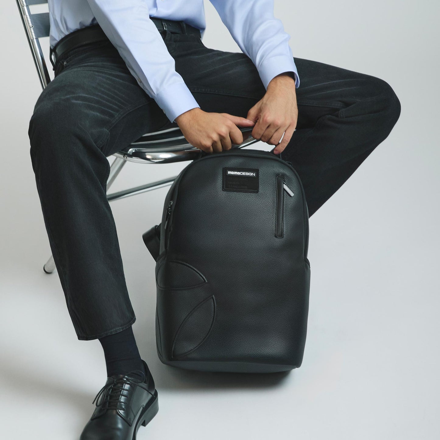 Momodesign Zaino Urban Essential grande in dollaro PU Nero