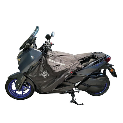 TUCANO URBANO Coprigambe Termoscud® R244X Nero per YAMAHA X-MAX 300 2023-