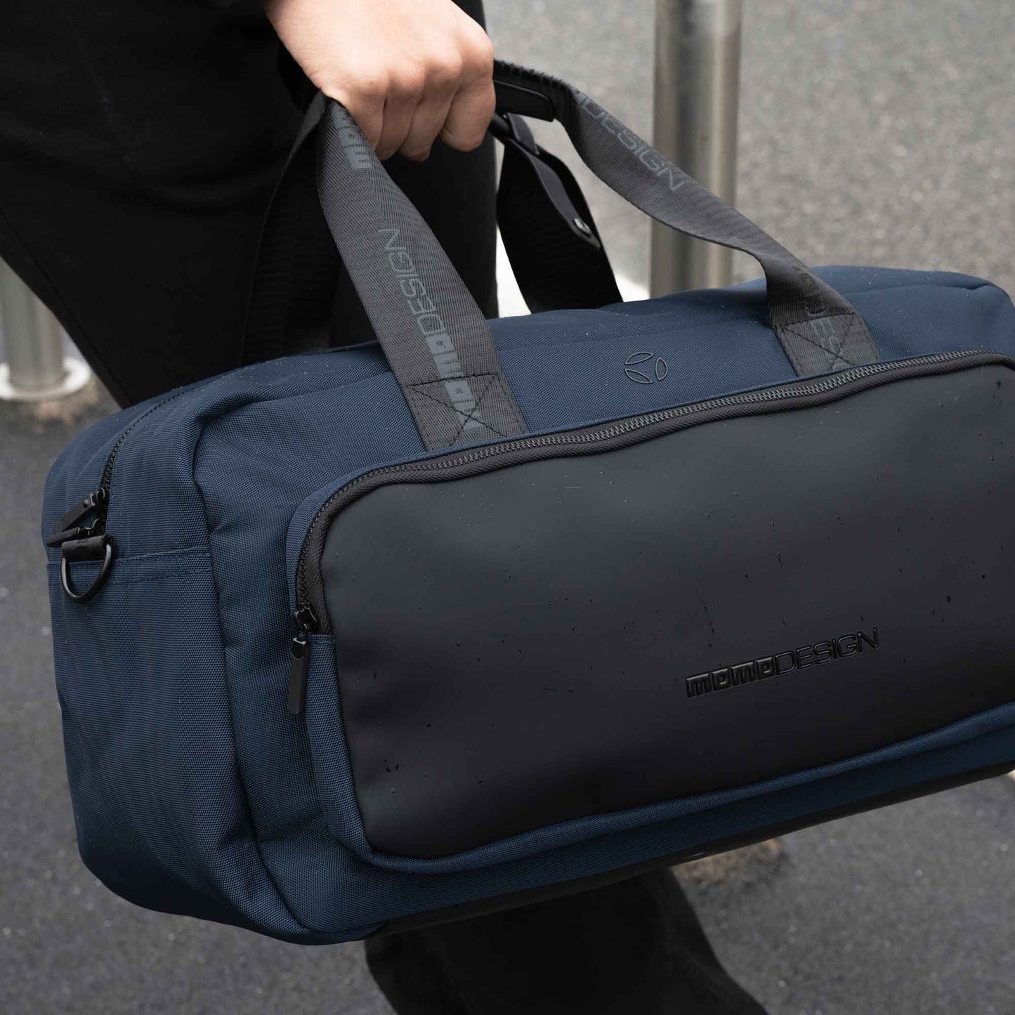 Momodesign Borsone Everyday in pe balistico blu e rubber nero