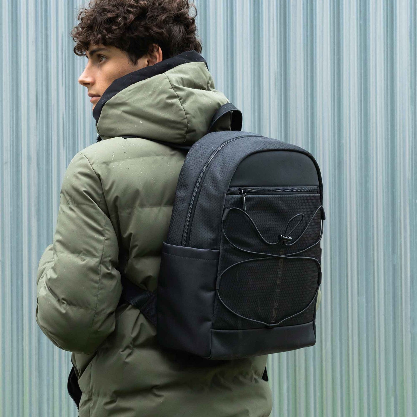 Momodesign Zaino Sportivo Adventure con elastico nero