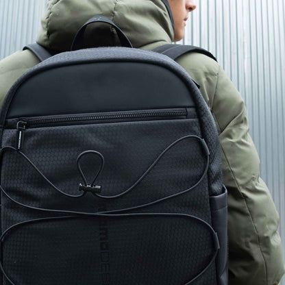 Momodesign Zaino Sportivo Adventure con elastico nero