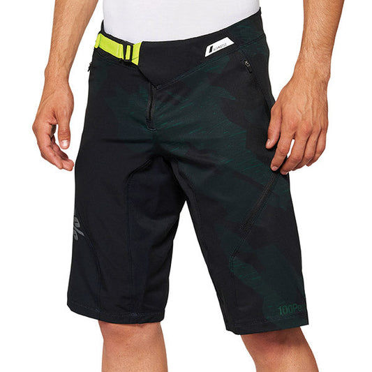 AIRMATIC LE PANTALONI CORTI BLACK CAMO - 32