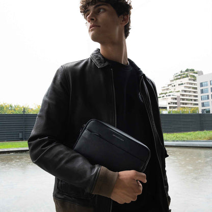 Momodesign Pouch Madrid in Pelle Blu