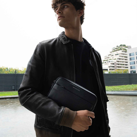 Momodesign Pouch Madrid in Pelle Blu
