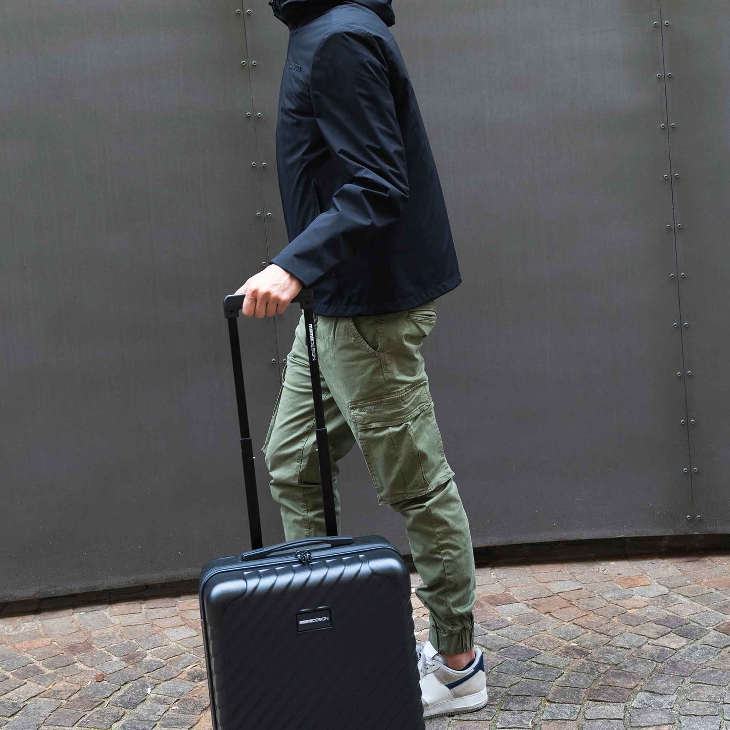 MOMODESIGN Trolley Cosmo S nero opaco con rigatura 3d