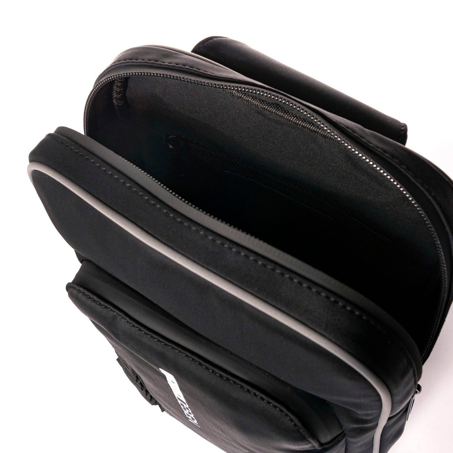 Momodesign borsa monospalla Alpha in nylon nero